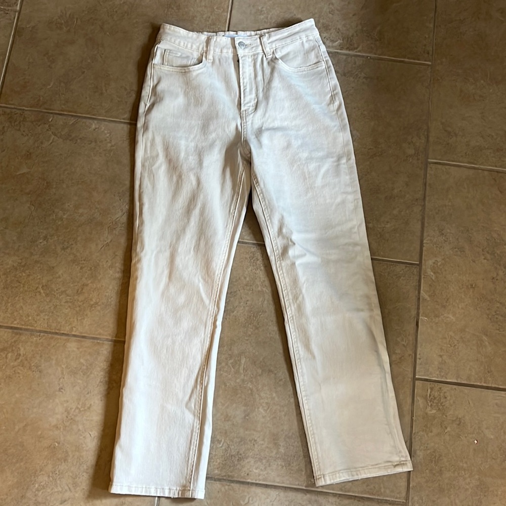 Vervet High Rise Cream Colored Skinny Jeans. Brand new, without tags.